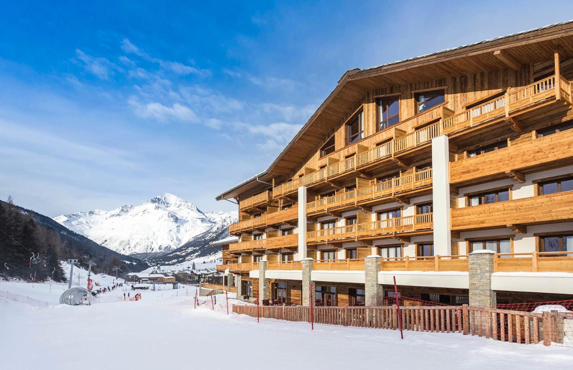Hotel Saint Charles Val Cenis Lanslebourg-Mont-Cenis Bagian luar foto