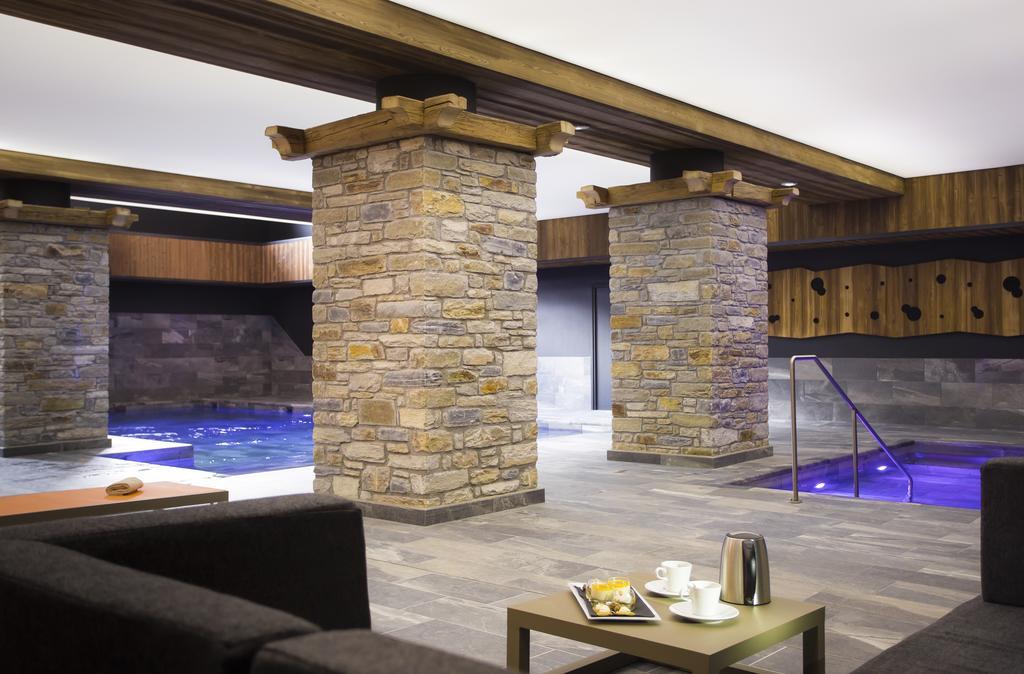 Hotel Saint Charles Val Cenis Lanslebourg-Mont-Cenis Bagian luar foto