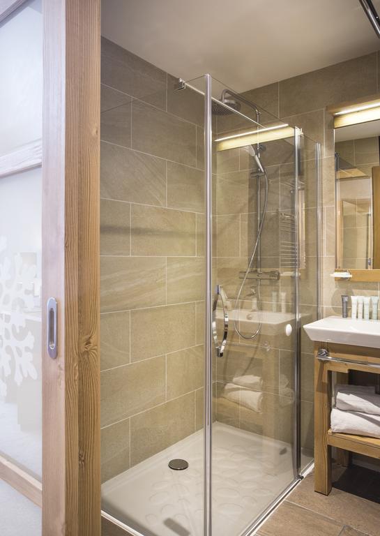 Hotel Saint Charles Val Cenis Lanslebourg-Mont-Cenis Bagian luar foto