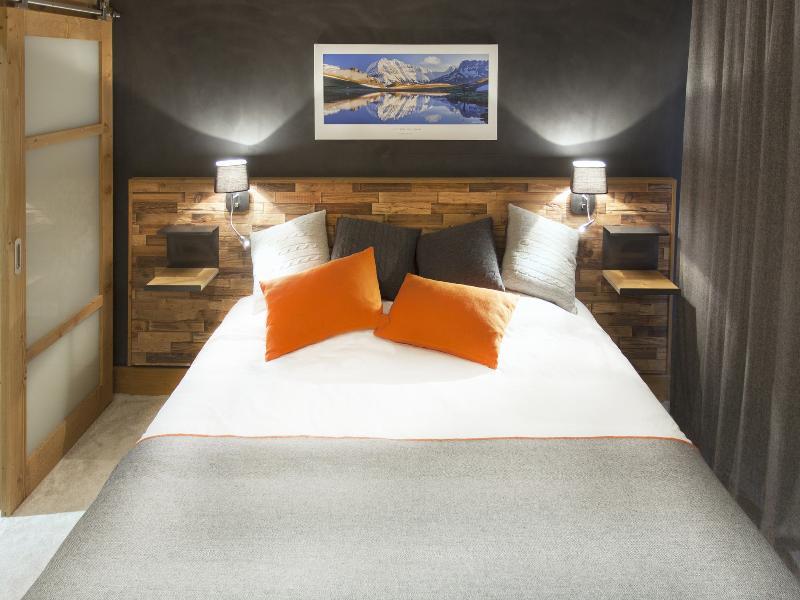 Hotel Saint Charles Val Cenis Lanslebourg-Mont-Cenis Bagian luar foto