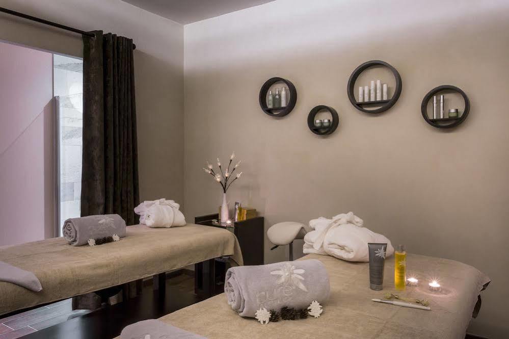 Hotel Saint Charles Val Cenis Lanslebourg-Mont-Cenis Bagian luar foto